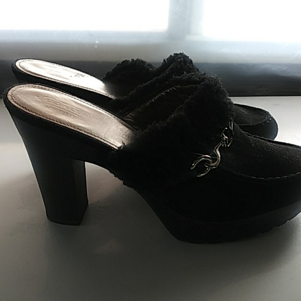 Coach clogs sued